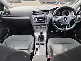 Used 2015 Volkswagen Golf Bluemotion Tech Match Red - Interior and Exterior details 7