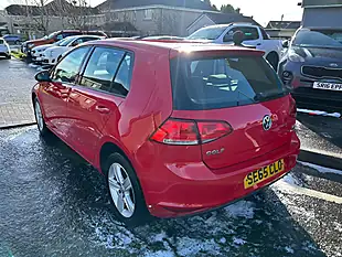 Used 2015 Volkswagen Golf Bluemotion Tech Match Red - Interior and Exterior details 3