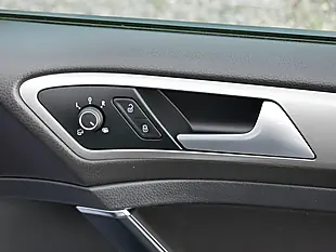 Used 2015 Volkswagen Golf Bluemotion Tech Match Silver - Interior and Exterior details 15