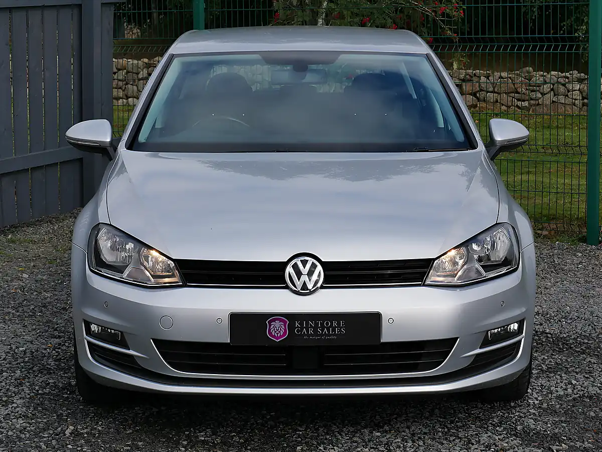 Used 2015 Volkswagen Golf Bluemotion Tech Match Silver - Interior and Exterior details 3