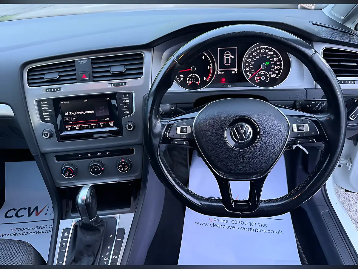 Used 2015 Volkswagen Golf Bluemotion Tech Match White - Interior and Exterior details 14