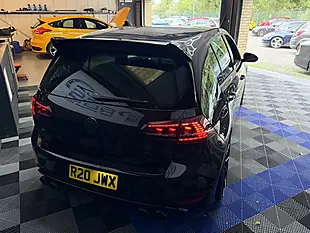 Used 2015 Volkswagen Golf Bluemotion Tech R Black - Interior and Exterior details 14