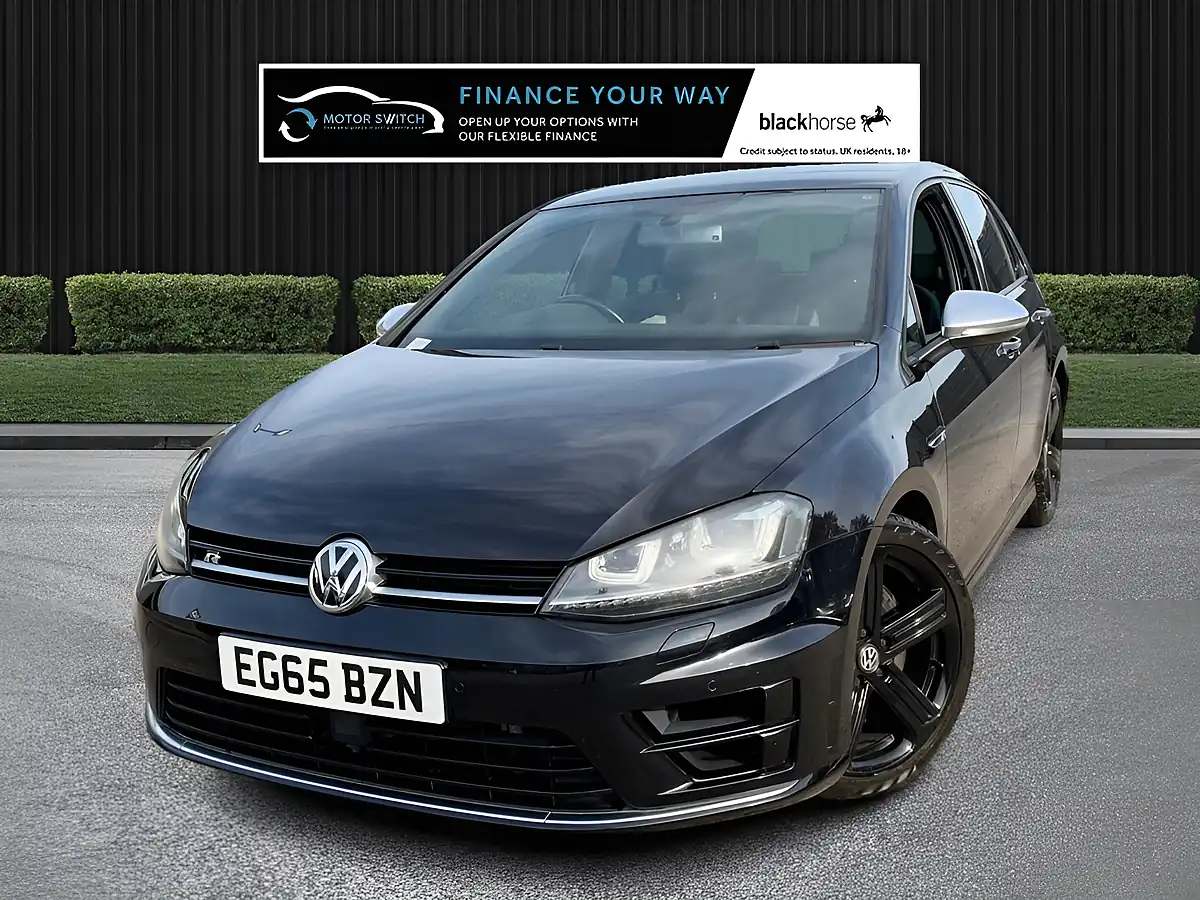 Used 2015 Volkswagen Golf Bluemotion Tech R Black - Interior and Exterior details 3