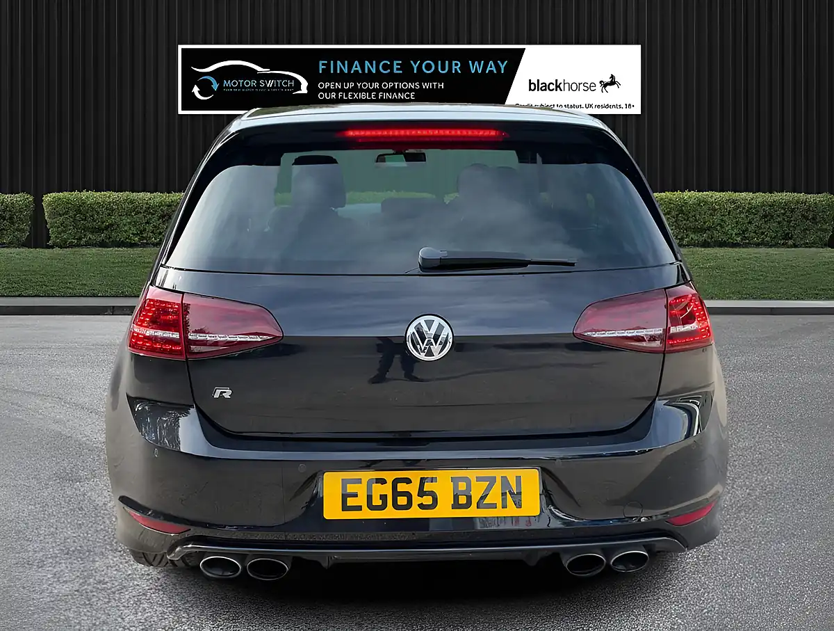 Used 2015 Volkswagen Golf Bluemotion Tech R Black - Interior and Exterior details 9