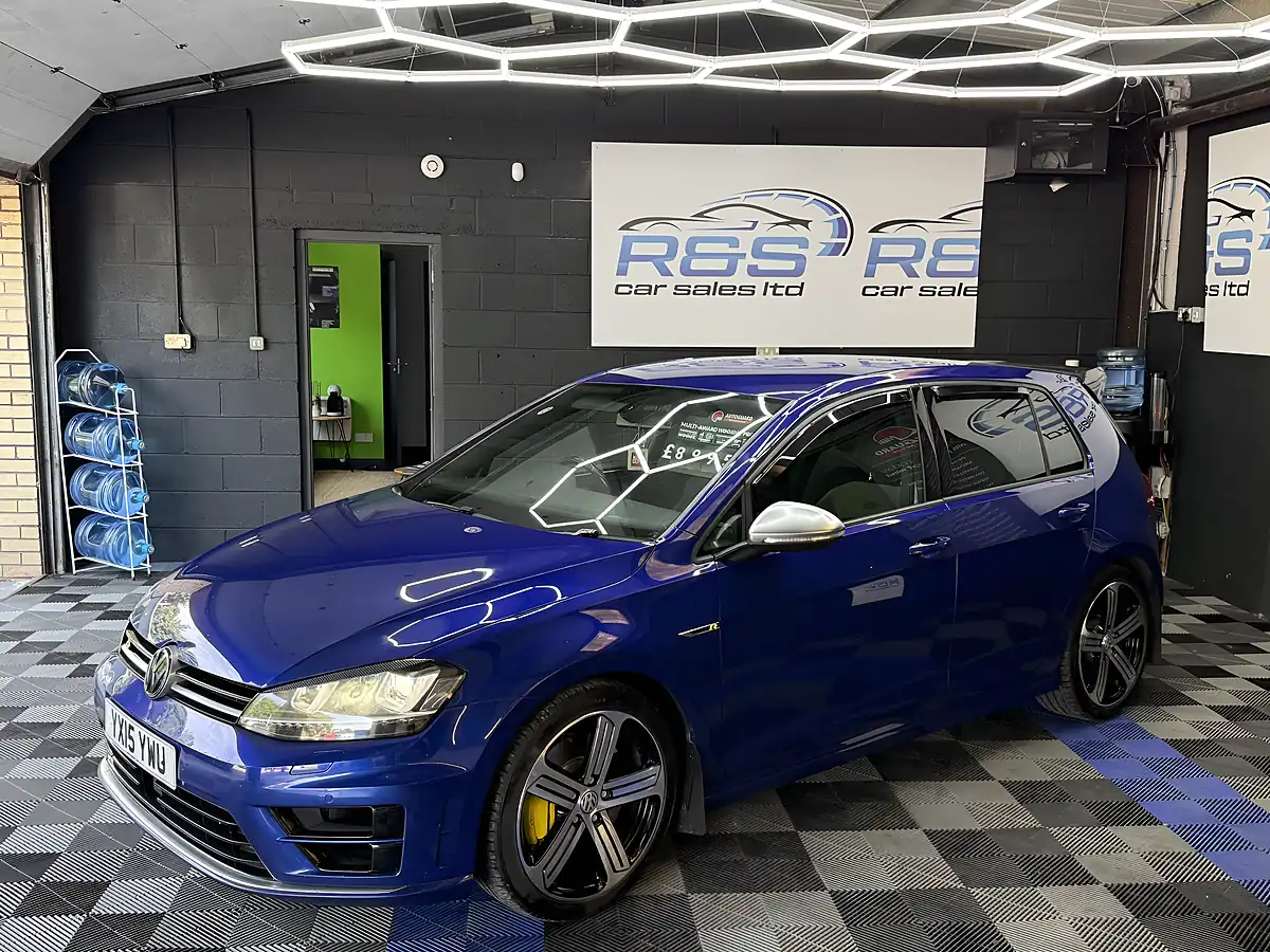 Used 2015 Volkswagen Golf Bluemotion Tech R Blue - Interior and Exterior details 5