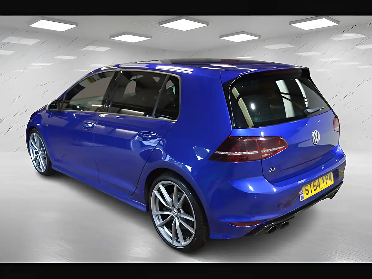 Used 2015 Volkswagen Golf Bluemotion Tech R Lapis Blue - Interior and Exterior details 6
