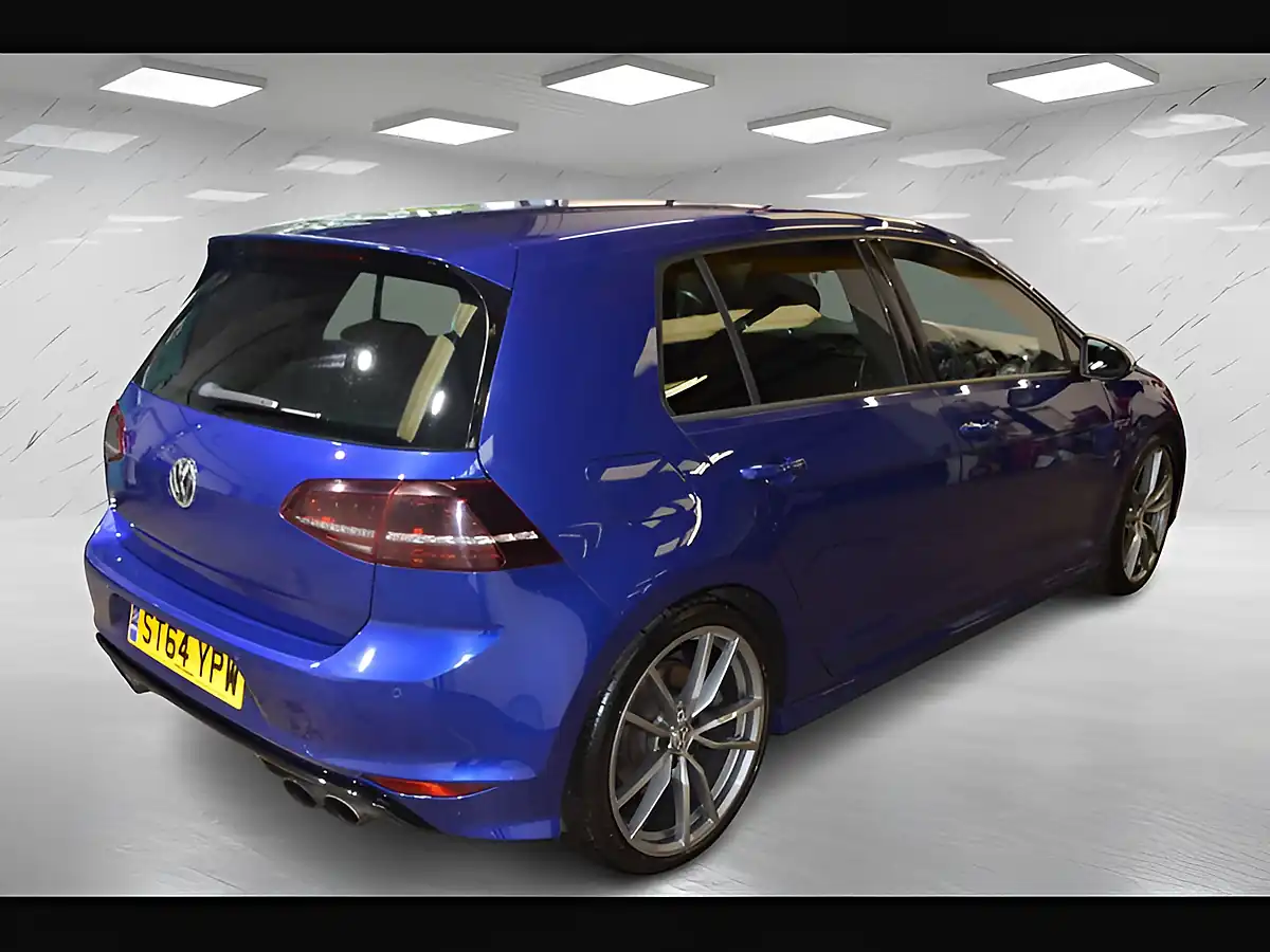 Used 2015 Volkswagen Golf Bluemotion Tech R Lapis Blue - Interior and Exterior details 8