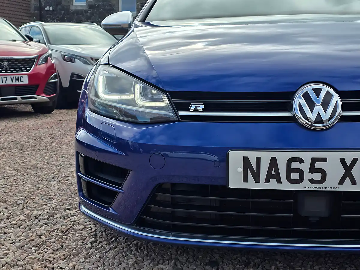 Used 2015 Volkswagen Golf Bluemotion Tech R Lapiz Blue Metallic - Interior and Exterior details 4