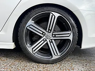 Used 2015 Volkswagen Golf Bluemotion Tech R White - Interior and Exterior details 19