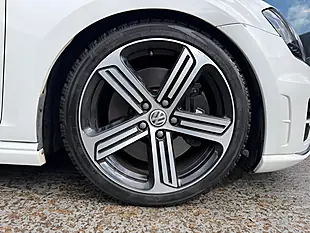 Used 2015 Volkswagen Golf Bluemotion Tech R White - Interior and Exterior details 20
