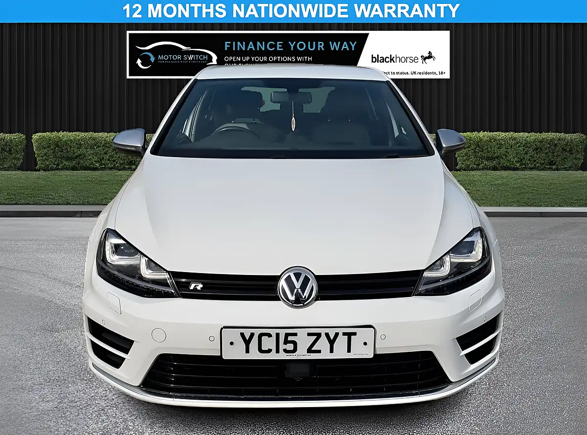 Used 2015 Volkswagen Golf Bluemotion Tech R White - Interior and Exterior details 2
