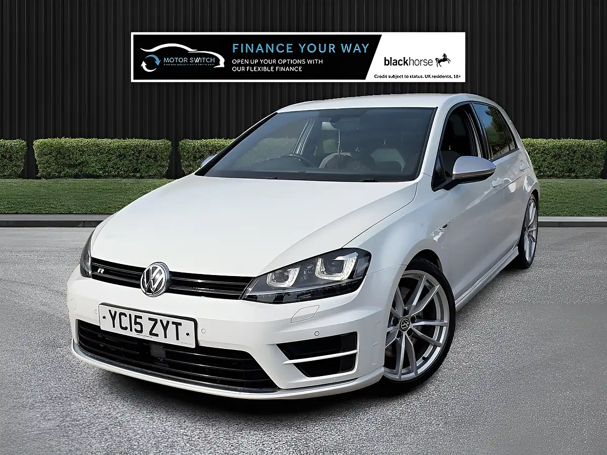 Used 2015 Volkswagen Golf Bluemotion Tech R White - Interior and Exterior details 3
