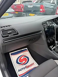 Used 2015 Volkswagen Golf Bluemotion Tech R White - Interior and Exterior details 9