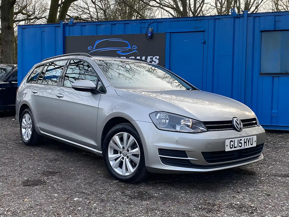 Used 2015 Volkswagen Golf Bluemotion Tech Se Silver - Interior and Exterior details 12