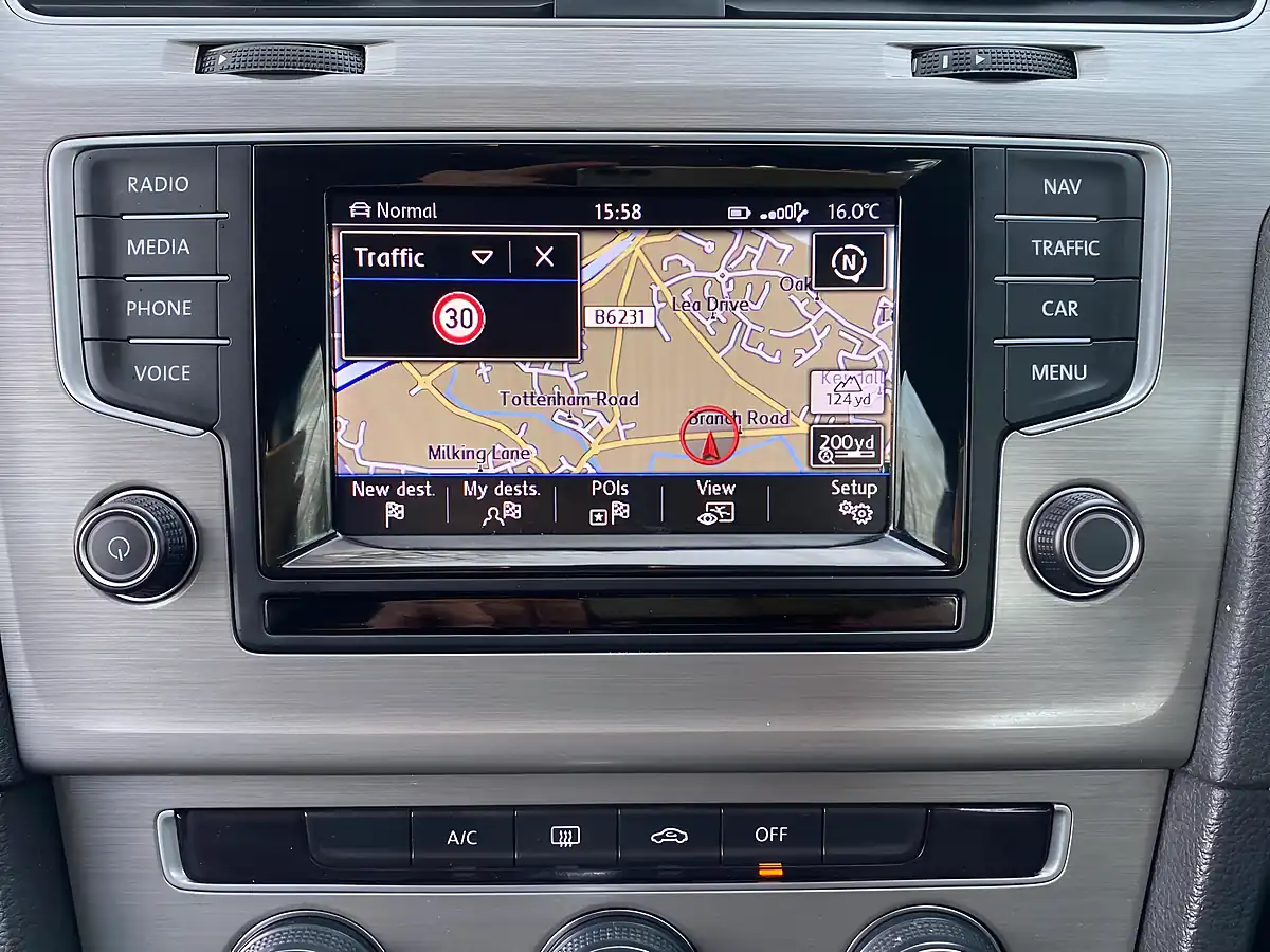 Used 2015 Volkswagen Golf Bluemotion Tech Se Silver - Interior and Exterior details 2