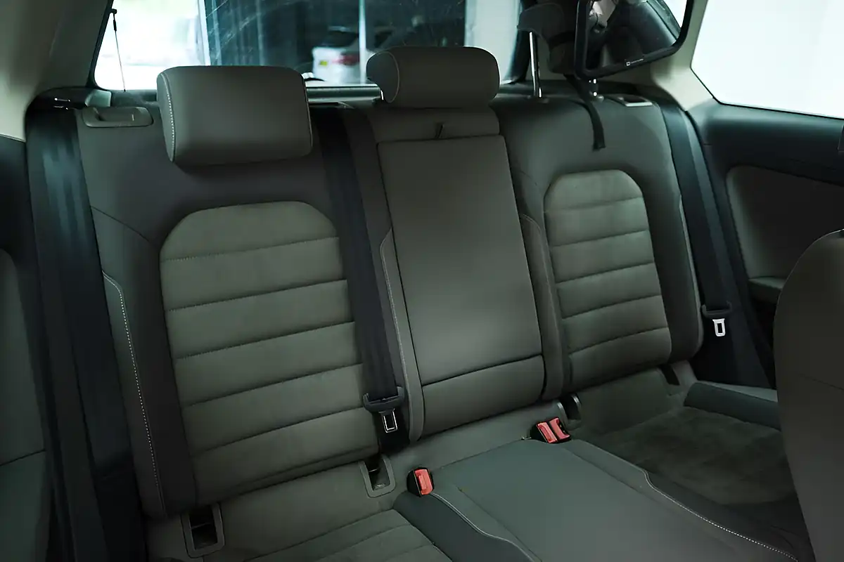 Used 2015 Volkswagen Golf GT Blue - Interior and Exterior details 11