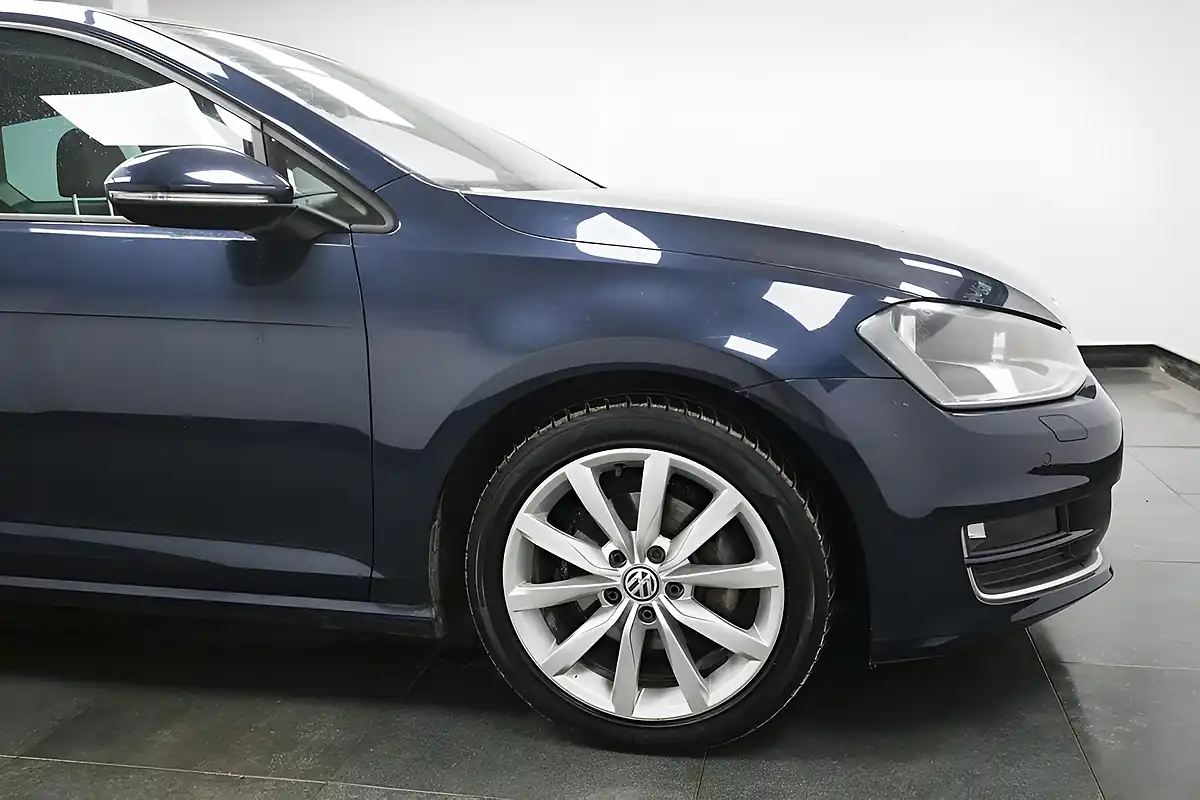 Used 2015 Volkswagen Golf GT Blue - Interior and Exterior details 4