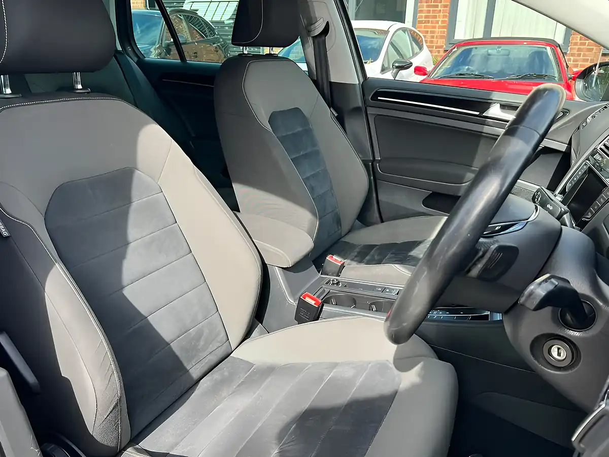 Used 2015 Volkswagen Golf GT Bluemotion Tech Grey - Interior and Exterior details 11