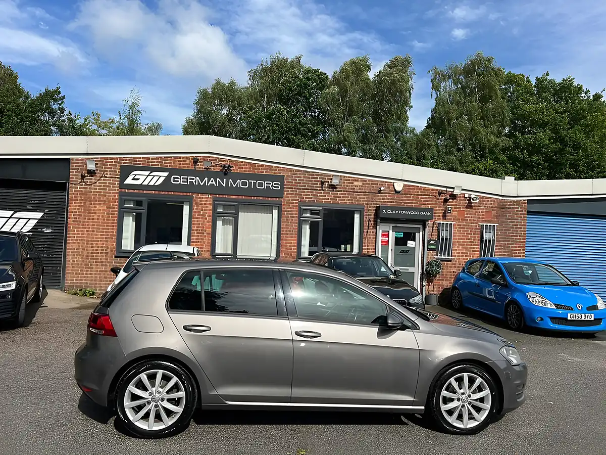 Used 2015 Volkswagen Golf GT Bluemotion Tech Grey - Interior and Exterior details 6