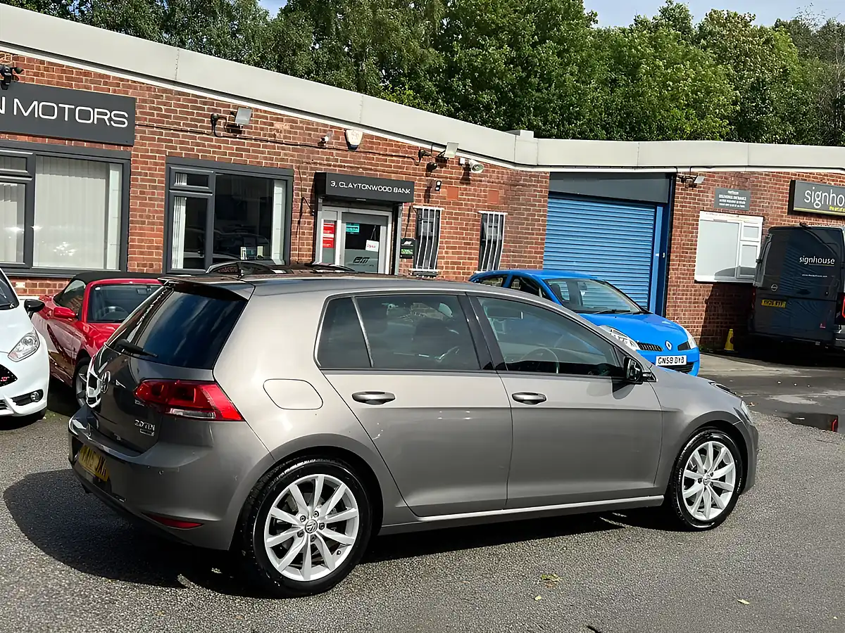 Used 2015 Volkswagen Golf GT Bluemotion Tech Grey - Interior and Exterior details 7