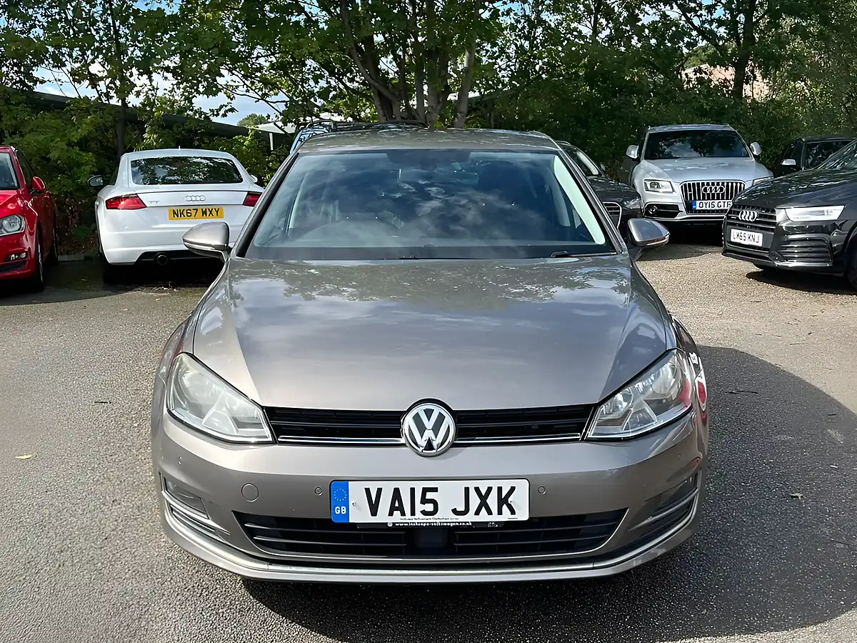 Used 2015 Volkswagen Golf GT Bluemotion Tech Grey - Interior and Exterior details 9