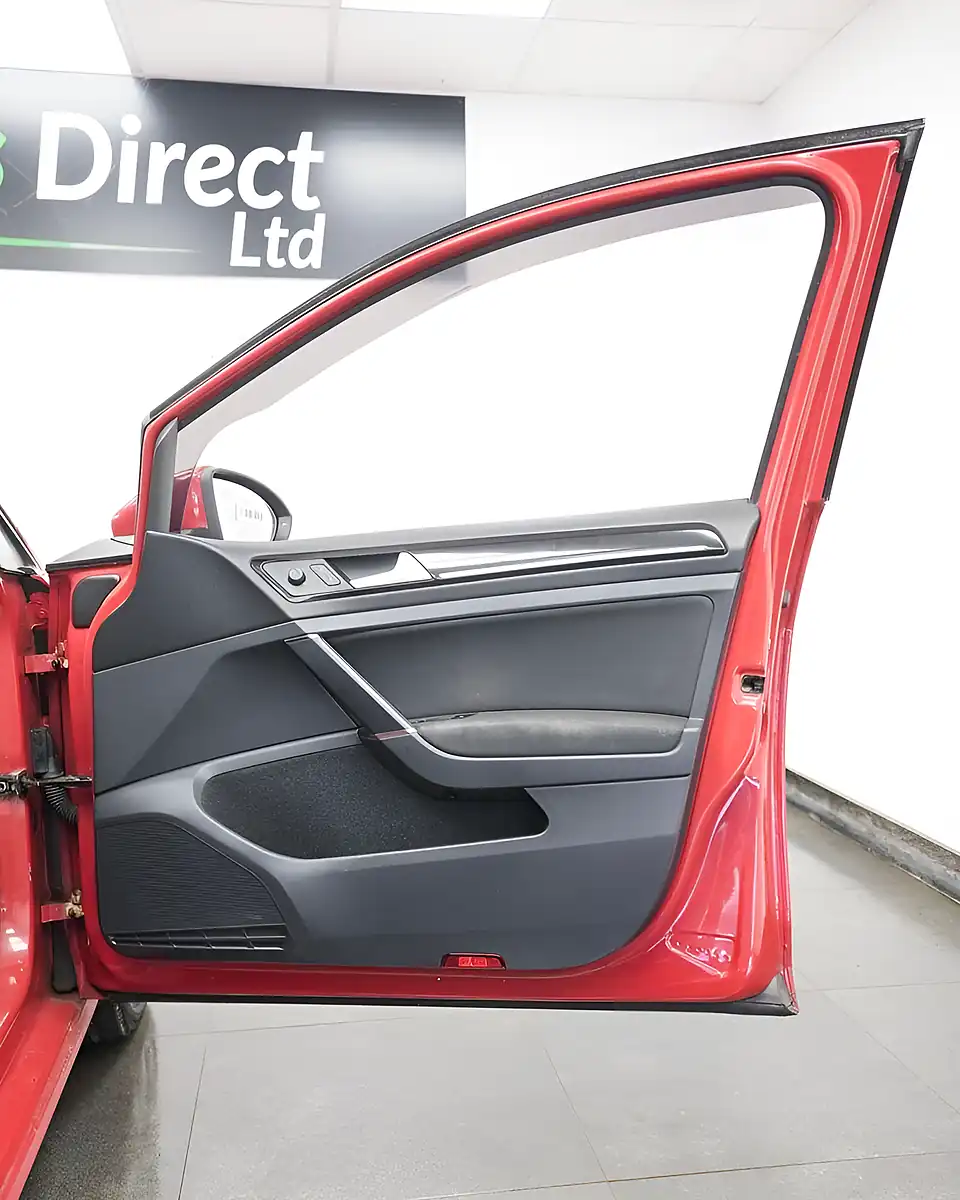 Used 2015 Volkswagen Golf GT Red - Interior and Exterior details 14