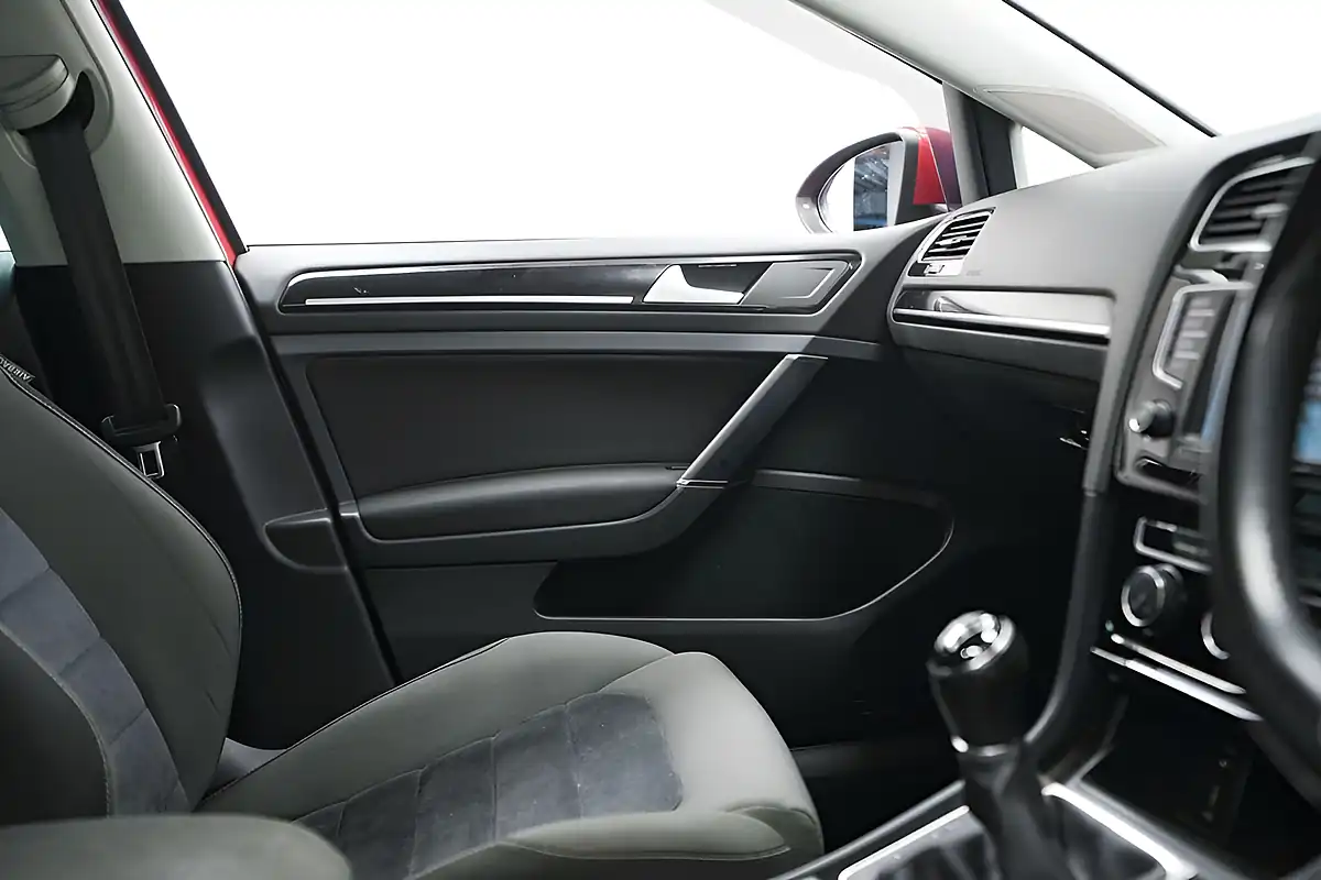 Used 2015 Volkswagen Golf GT Red - Interior and Exterior details 16