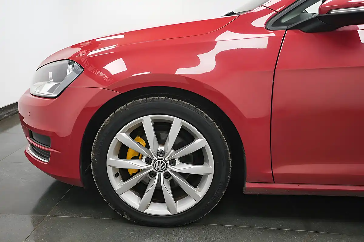 Used 2015 Volkswagen Golf GT Red - Interior and Exterior details 5
