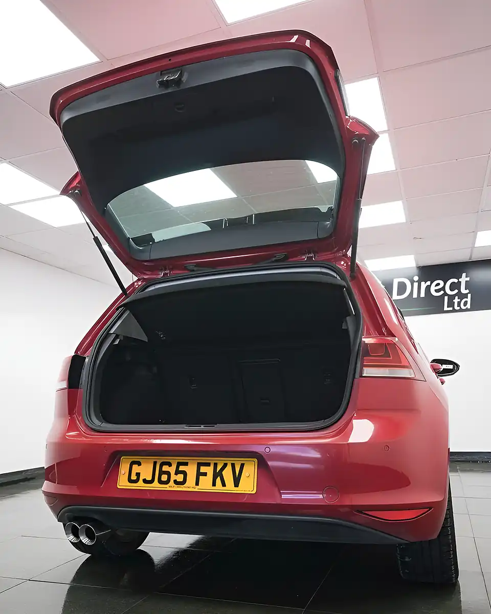 Used 2015 Volkswagen Golf GT Red - Interior and Exterior details 7