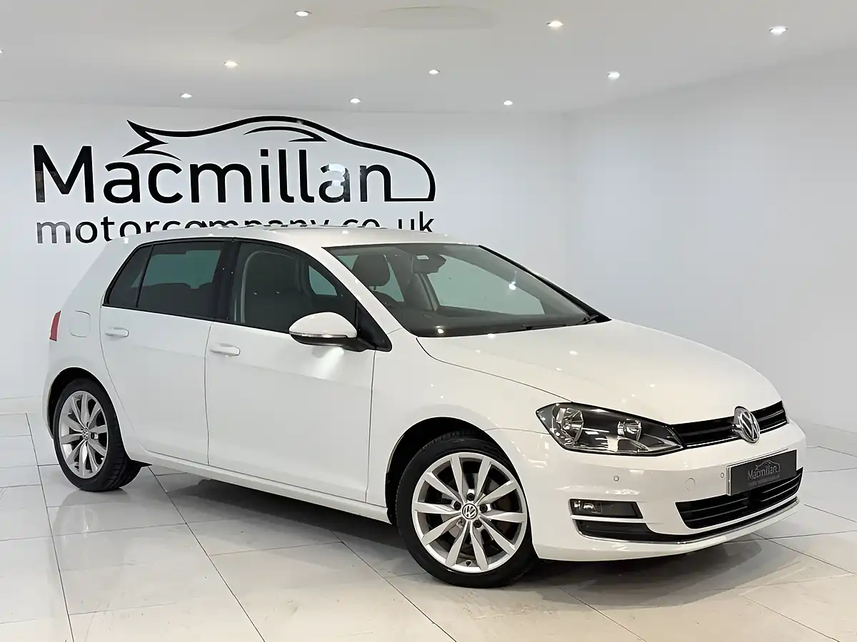 Used 2015 Volkswagen Golf GT White - Interior and Exterior details 4