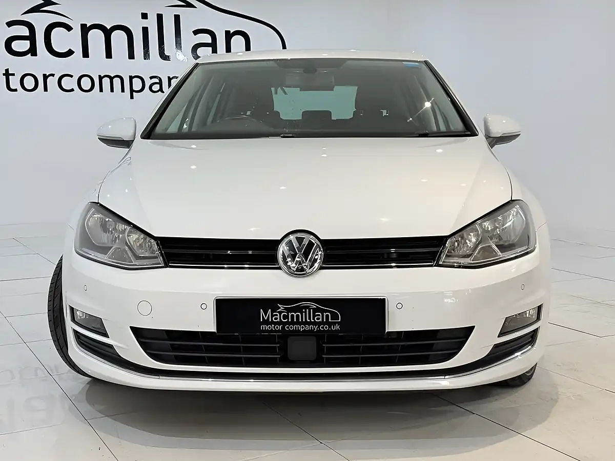 Used 2015 Volkswagen Golf GT White - Interior and Exterior details 7