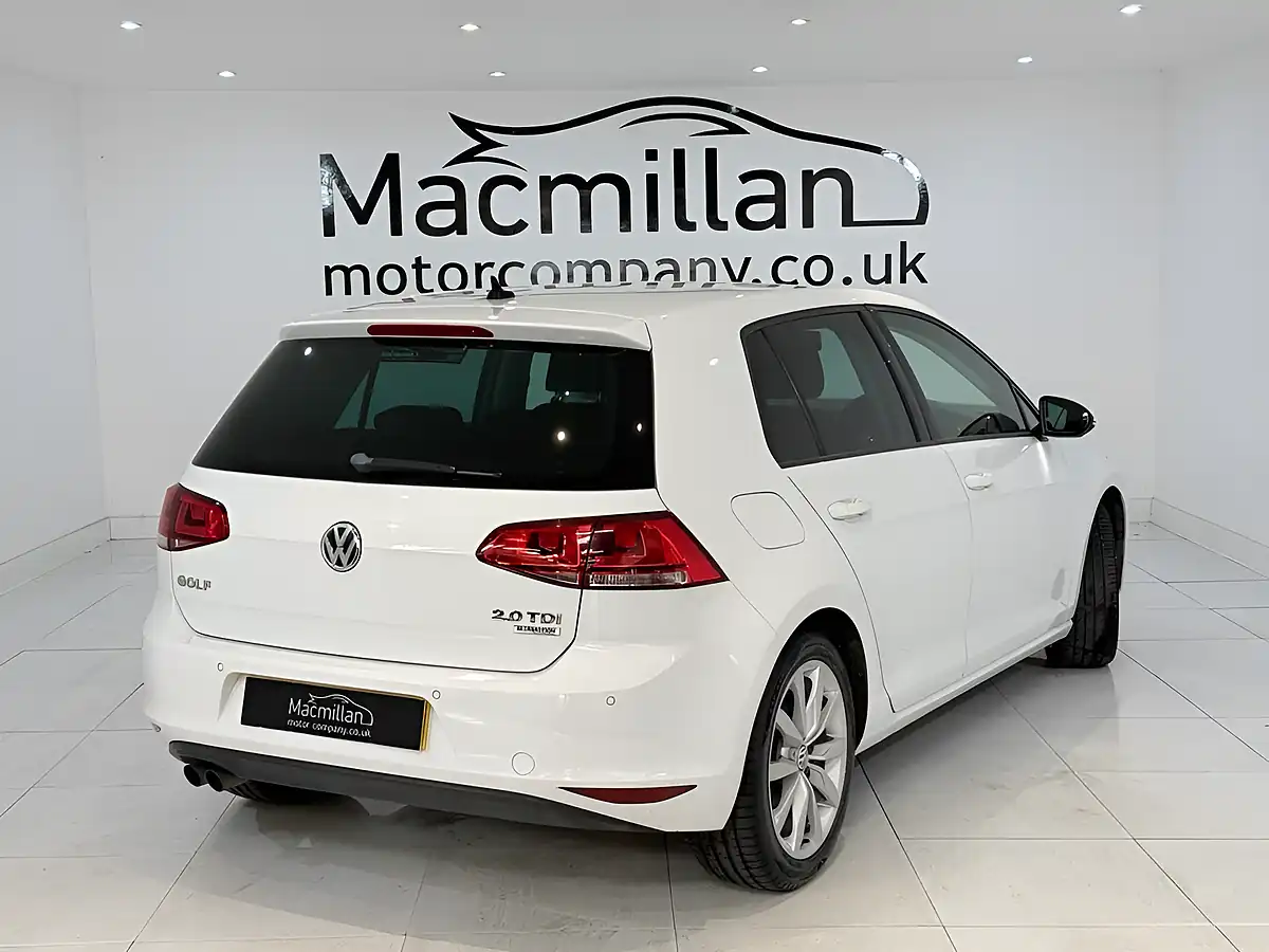 Used 2015 Volkswagen Golf GT White - Interior and Exterior details 8