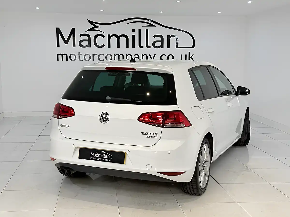Used 2015 Volkswagen Golf GT White - Interior and Exterior details 9