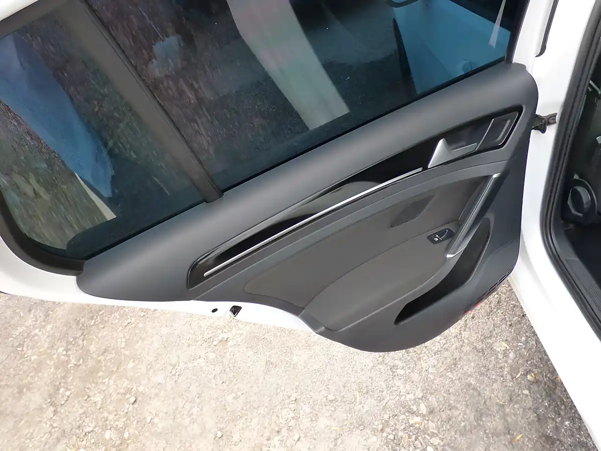Used 2015 Volkswagen Golf GT White - Interior and Exterior details 10