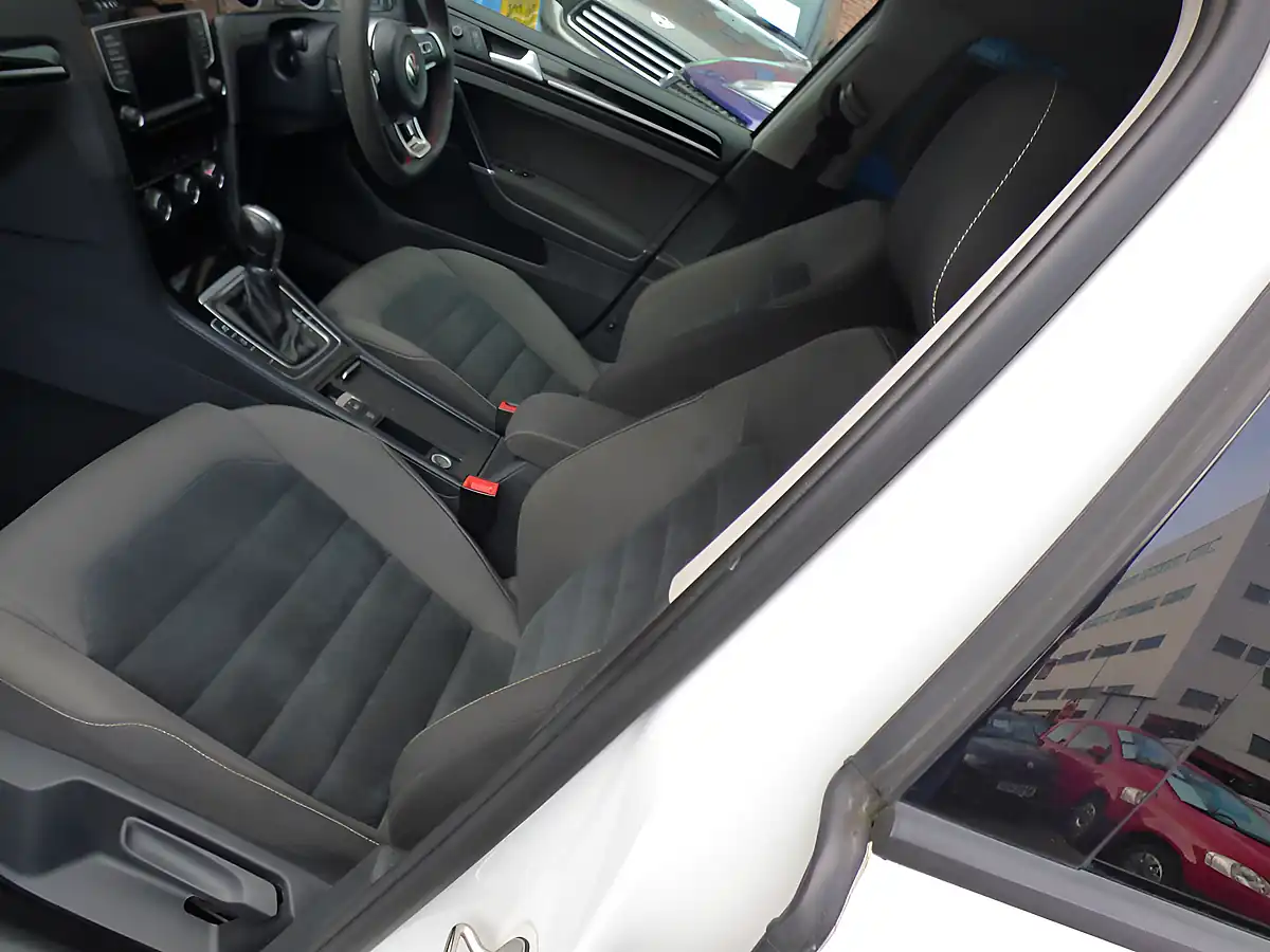 Used 2015 Volkswagen Golf GT White - Interior and Exterior details 11