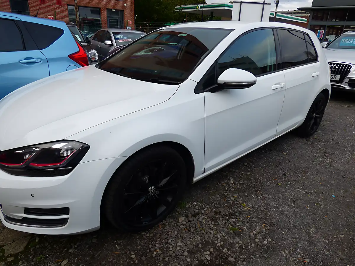 Used 2015 Volkswagen Golf GT White - Interior and Exterior details 3