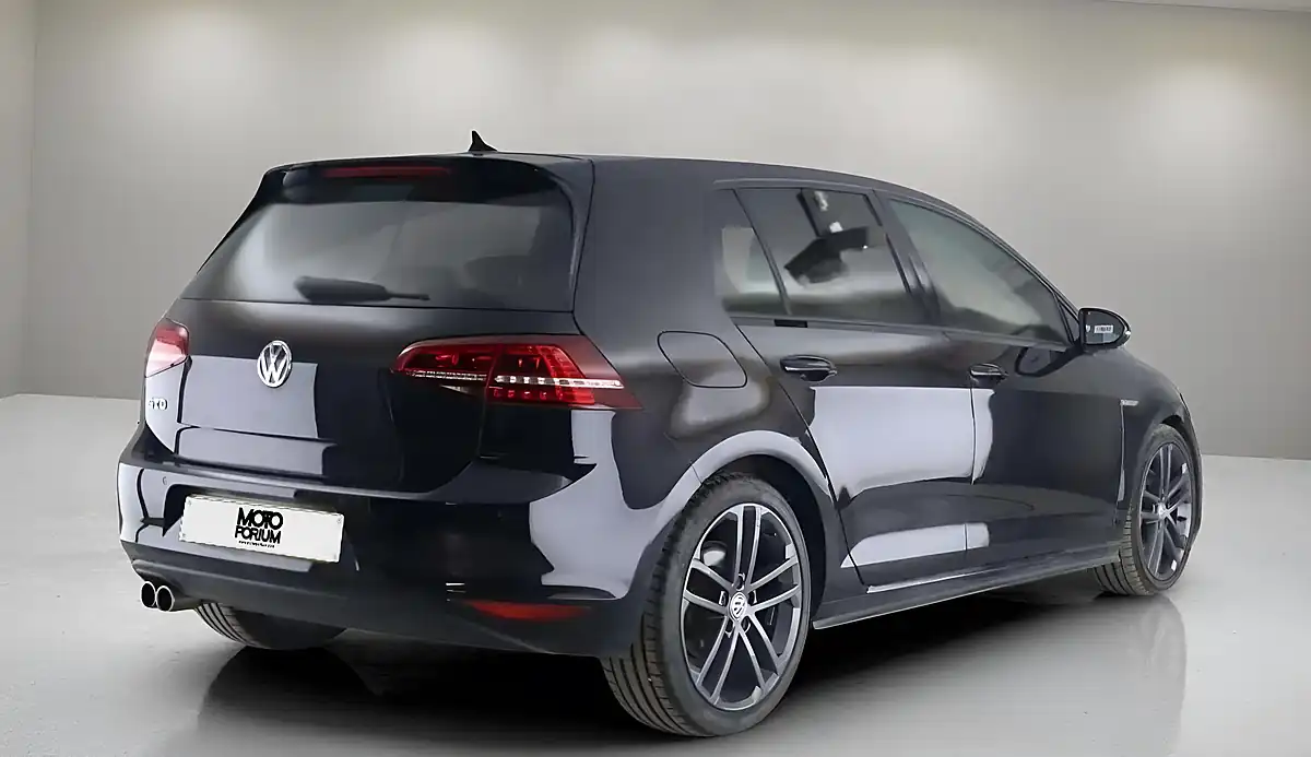 Used 2015 Volkswagen Golf Gtd Black - Interior and Exterior details 14