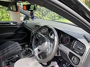 Used 2015 Volkswagen Golf Gtd Black - Interior and Exterior details 17
