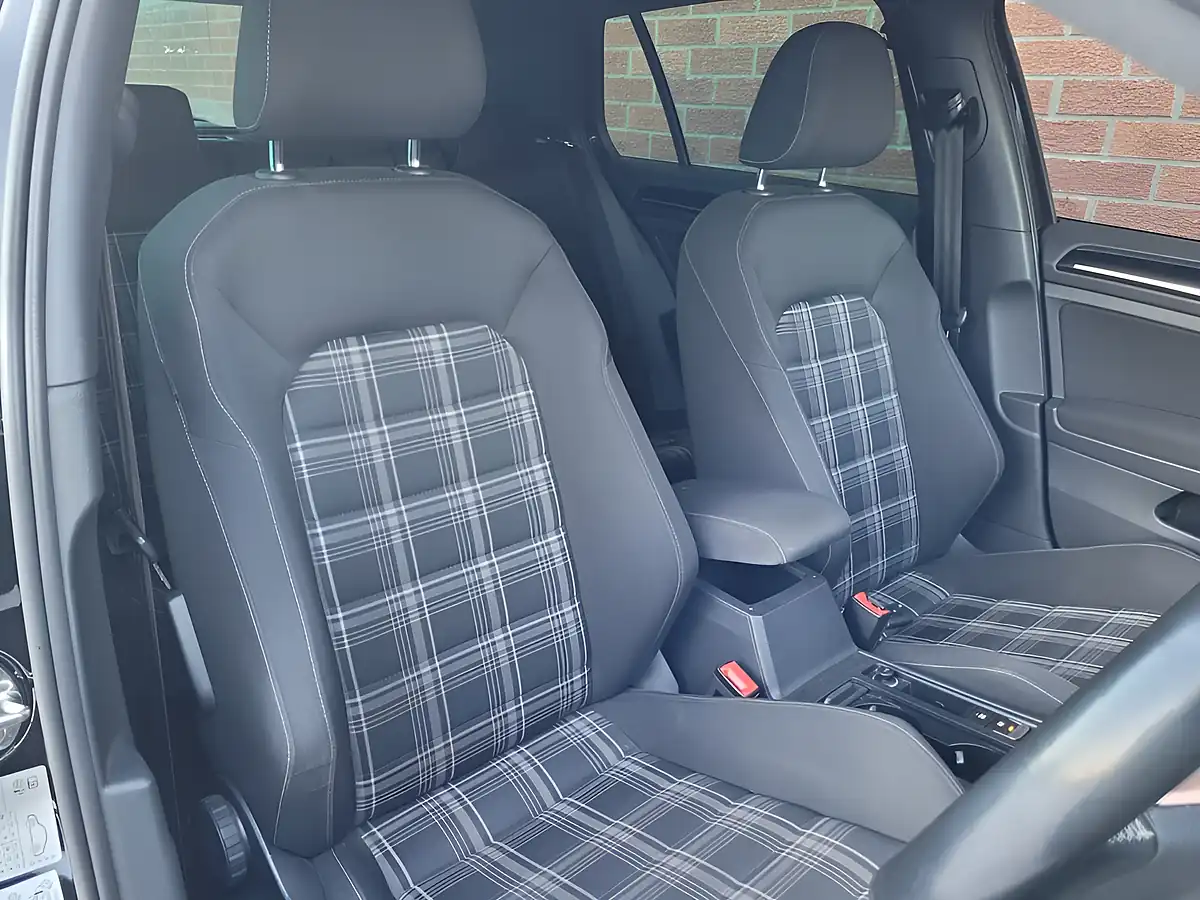 Used 2015 Volkswagen Golf Gtd Black - Interior and Exterior details 18
