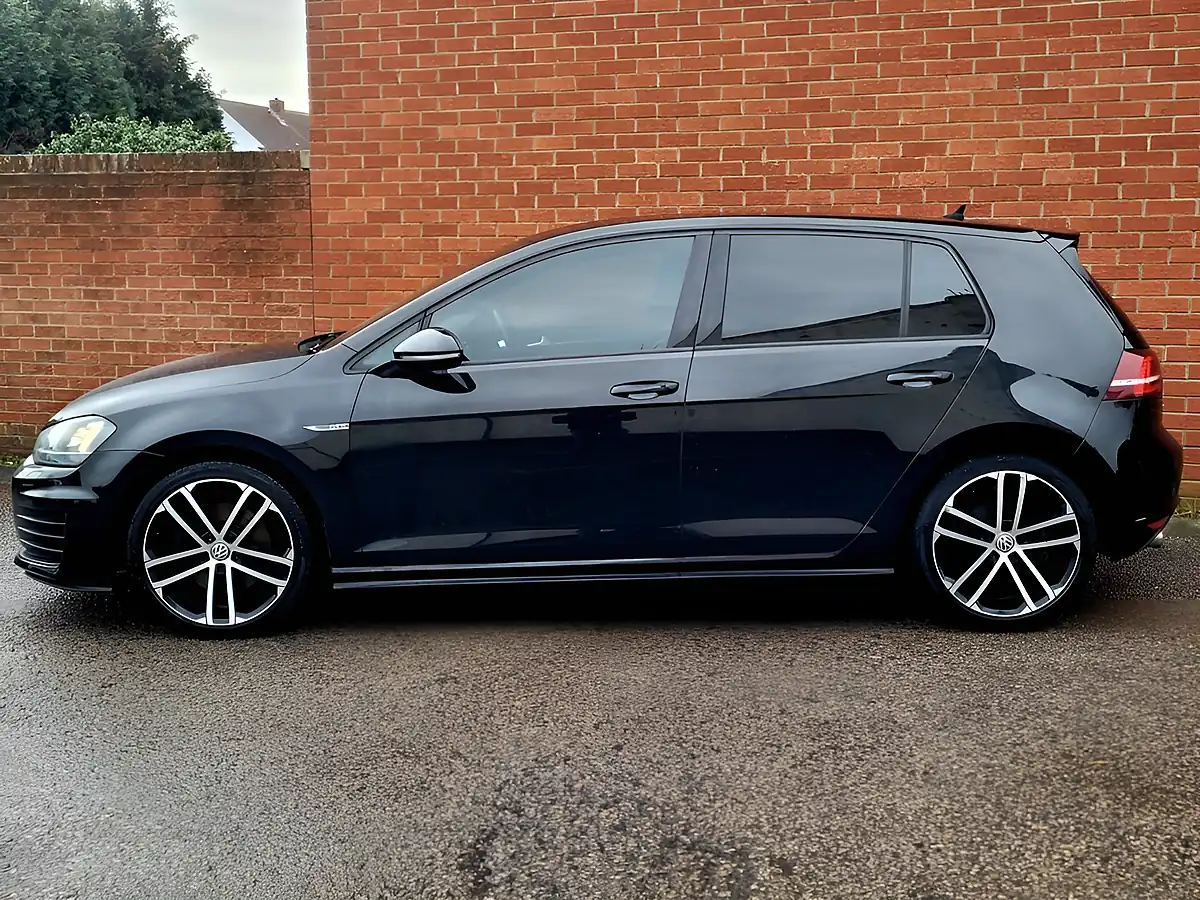 Used 2015 Volkswagen Golf Gtd Black - Interior and Exterior details 2