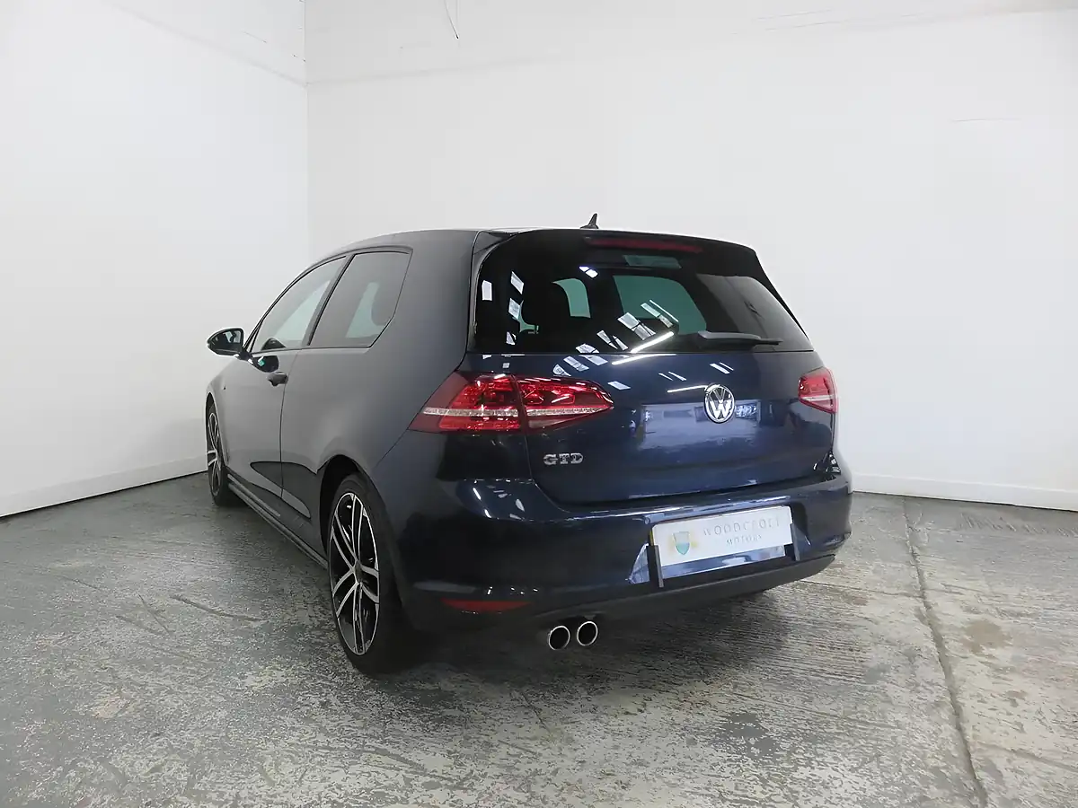 Used 2015 Volkswagen Golf Gtd Blue - Interior and Exterior details 5