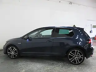 Used 2015 Volkswagen Golf Gtd Blue - Interior and Exterior details 7