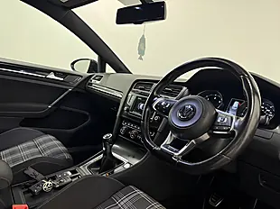 Used 2015 Volkswagen Golf Gtd Bluemotion Tech Grey - Interior and Exterior details 11