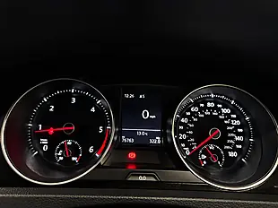 Used 2015 Volkswagen Golf Gtd Bluemotion Tech Grey - Interior and Exterior details 14