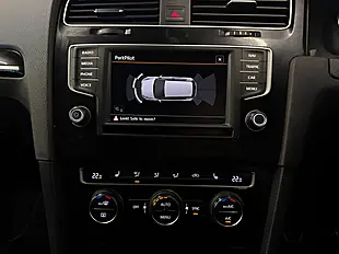 Used 2015 Volkswagen Golf Gtd Bluemotion Tech Grey - Interior and Exterior details 15