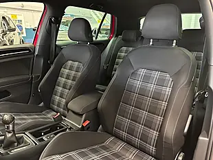 Used 2015 Volkswagen Golf Gtd Bluemotion Tech Red - Interior and Exterior details 13