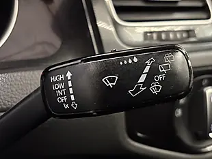 Used 2015 Volkswagen Golf Gtd Bluemotion Tech Red - Interior and Exterior details 18
