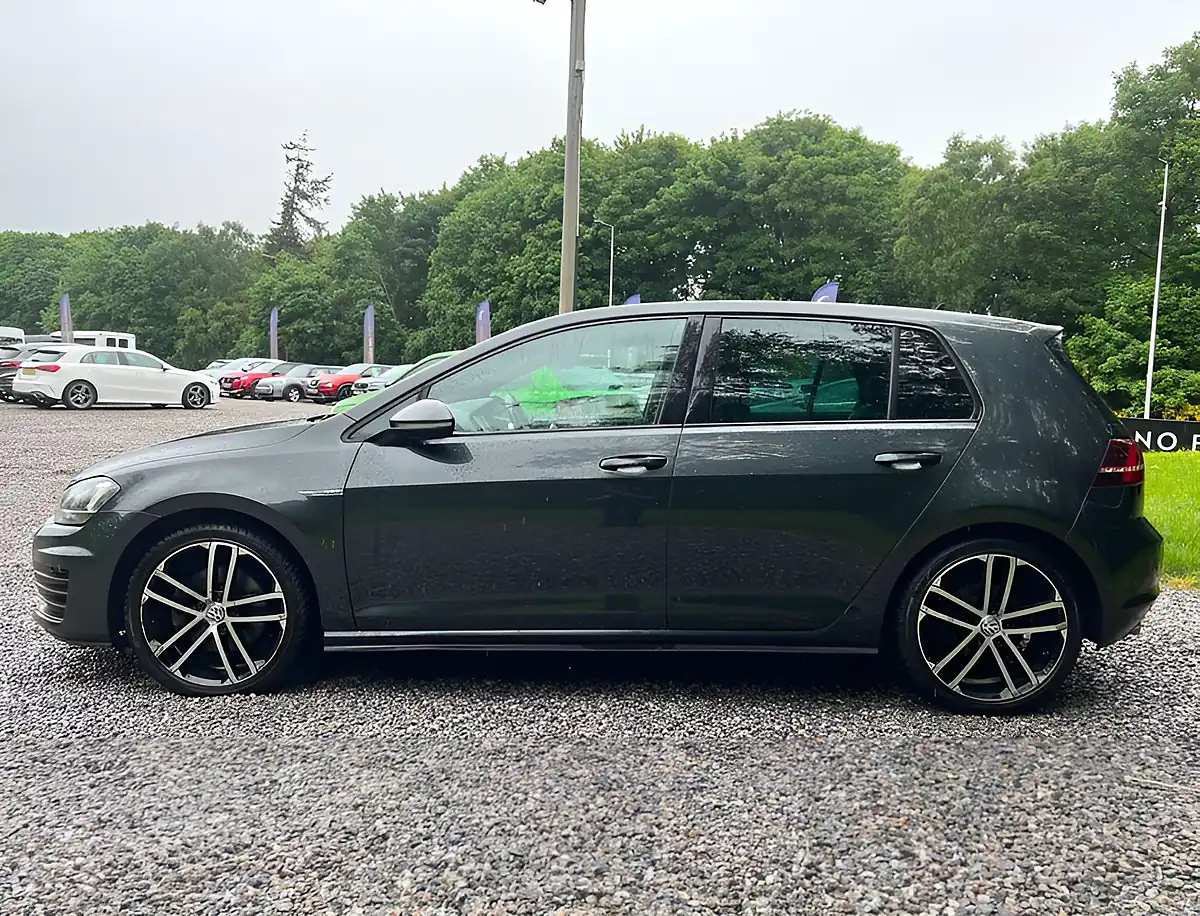 Used 2015 Volkswagen Golf Gtd Carbon Grey - Interior and Exterior details 6