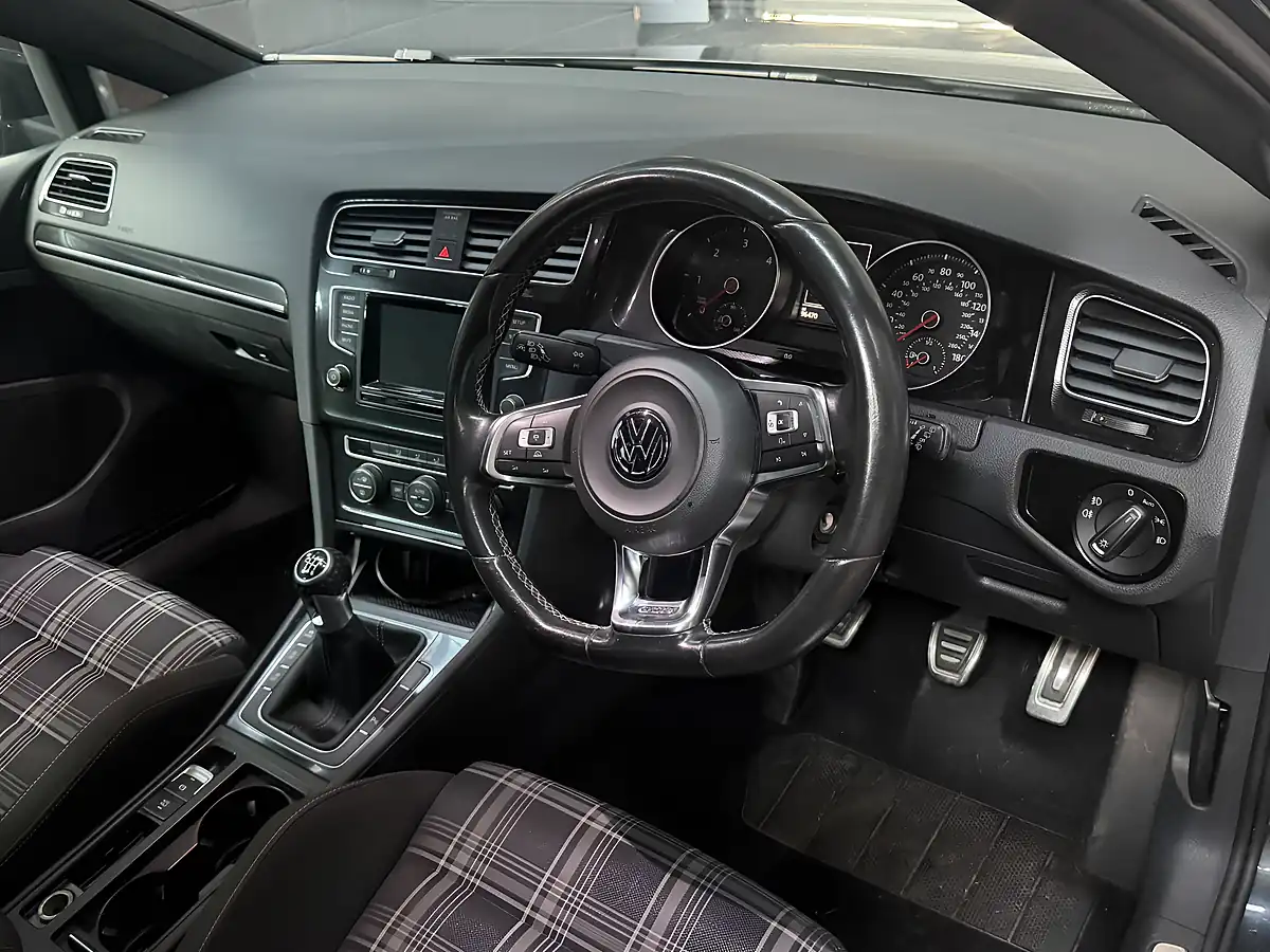 Used 2015 Volkswagen Golf Gtd Grey - Interior and Exterior details 16