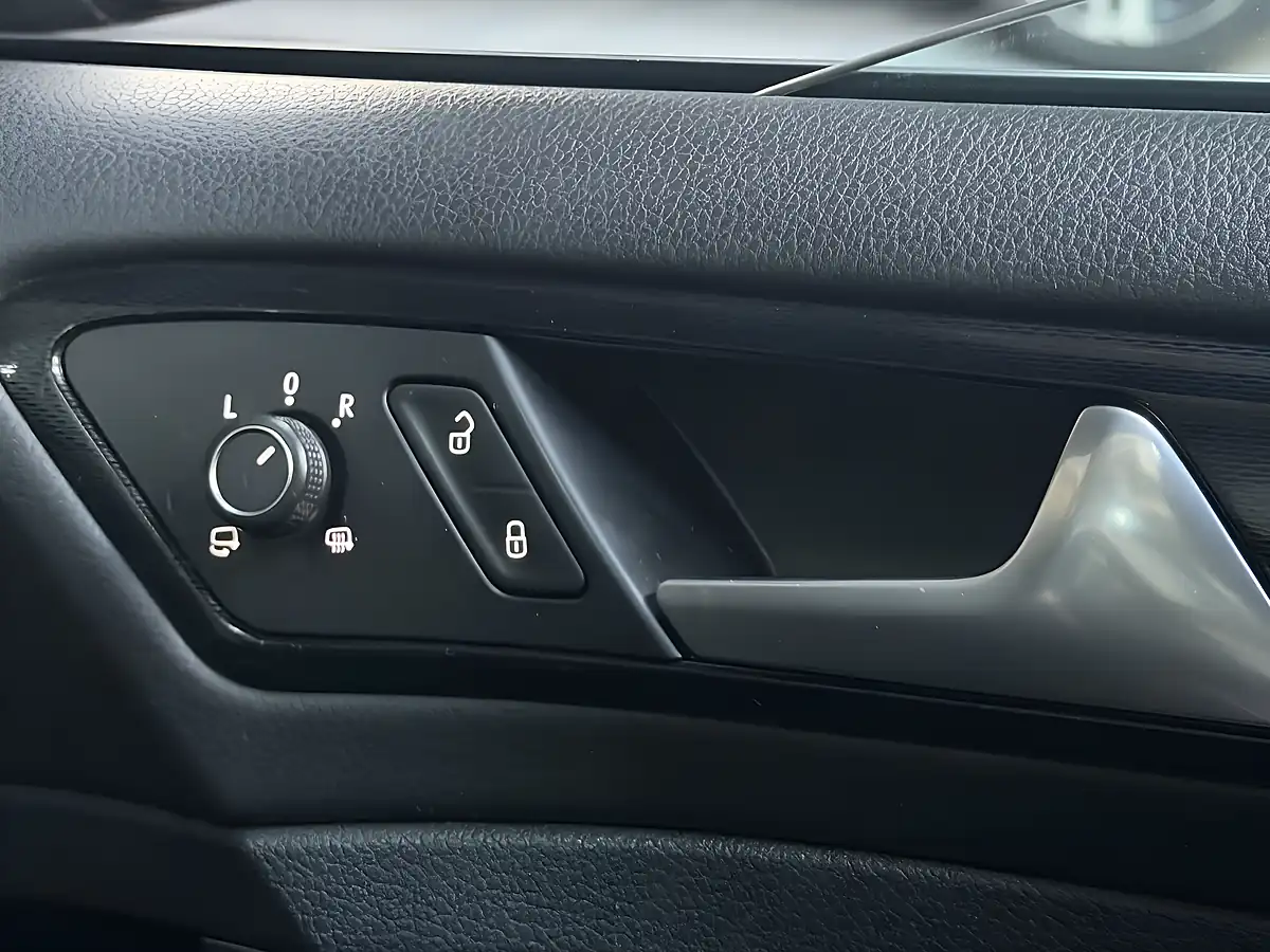 Used 2015 Volkswagen Golf Gtd Grey - Interior and Exterior details 18
